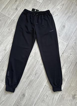 Спортивні штани на манжеті nike чорні трикотаж штани двохнитка базові однотонні найк весна літо xl xxl