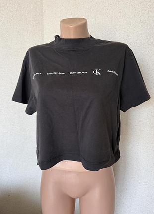 Calvin klein укорочена оверсайз футболка