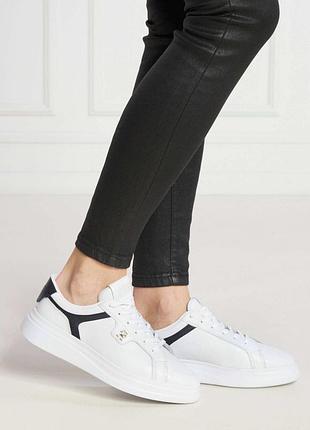 Жіночі, шкіряні кросівки *tommy hilfiger* te1937