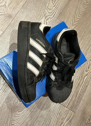 Кросівки adidas superstar 39р