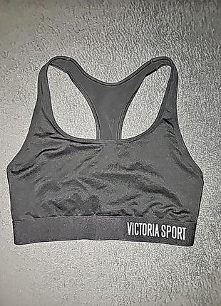 Спортивный топ vs