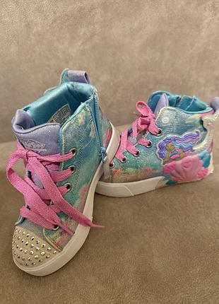 Кеди світяться для дівчинки skechers