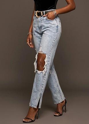 Джинсы prettylittlething petite с рваными коленями — вау-акцент в гардеробе!