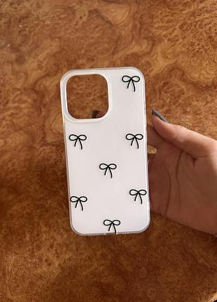 Чохол на iphone 13 pro з бантиками білий стильний