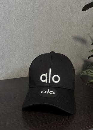 Кепка бейсболка чорна alo yoga стильна жіноча кепка базова чорна кепка