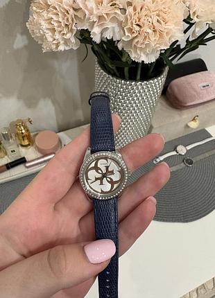 Годинник guess