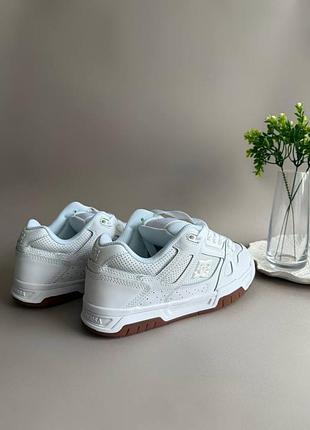 Dc  stag white 5