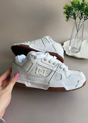 Dc  stag white 2