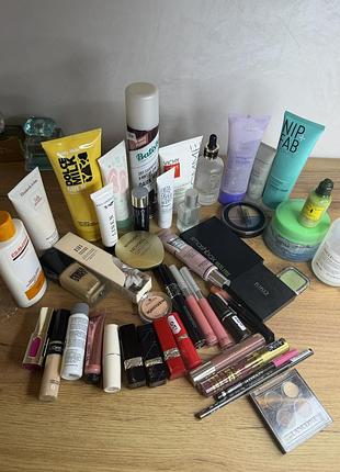Продам лот косметики більше 40 одиниць
