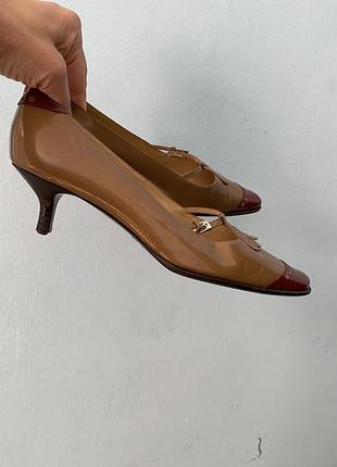 Туфли женские pollini оригинал натуральная кожа  39,5