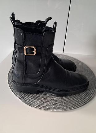 Кожаные ботинки zara
