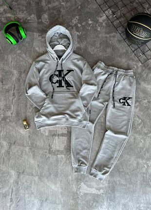 Спортивный костюм калвин кляйн