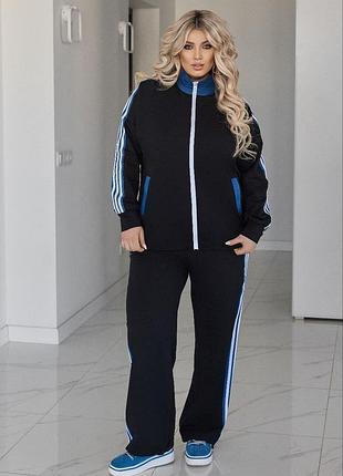 Женский спортивный костюм с джинсовыми вставками и лампасами