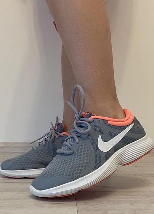 Кросівки жіночі nike легкі сітка