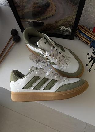 Кросівки adidas