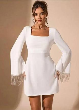 Женское платье; цвет черный и молоко; размеры s,m,l,xl;