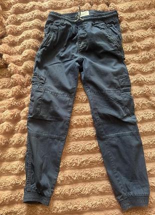 Штани, джогери, джинси легенькі 7-9 років