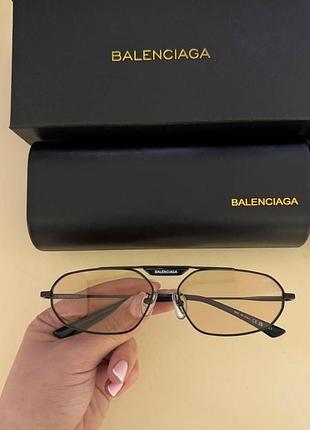 Окуляри balenciaga в наявності