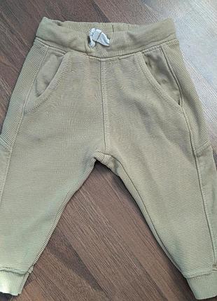 Дитячі штани-джогери бежевого кольору від бренду zara 12-18 міс 86 см