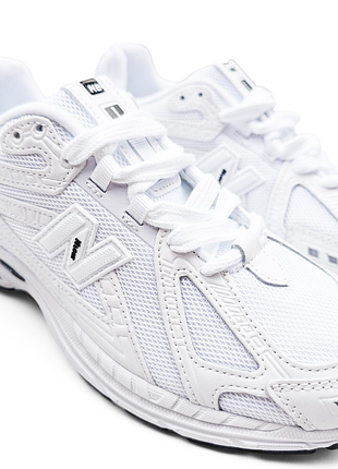 Кроссовки женские new balance 1906r белые