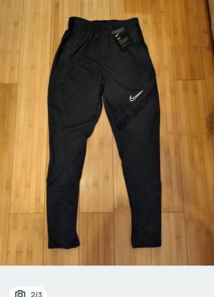 Спортивные штаны nike unisex