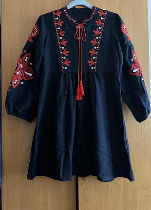 Сукня-вишиванка