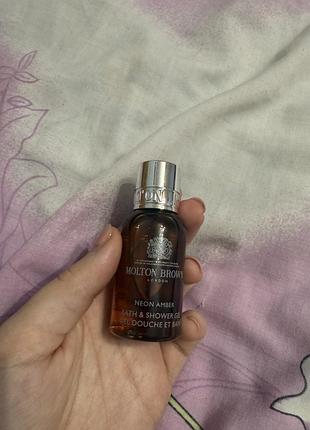 Новий гель для душу molton brown