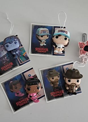 Іграшка кіндер фігурка фанко поп дивні дива kinder joy stranger things funko pop дастін гендерсон еріка сінклер робін баклі джим гопер стів гаррінґтон