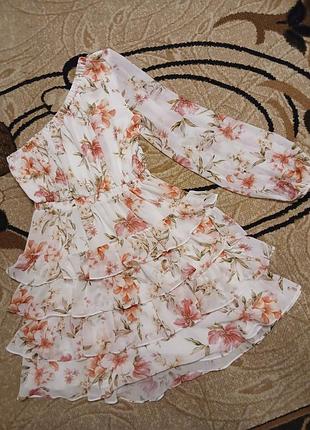 Ніжна сукня