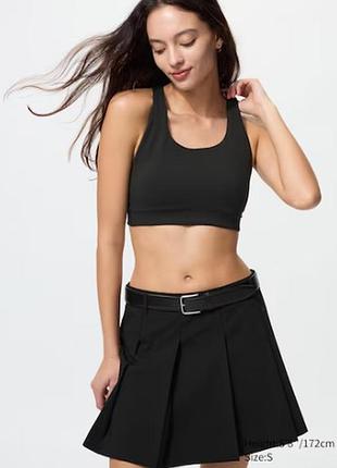 Топ airism uniqlo з вбудованими чашечками