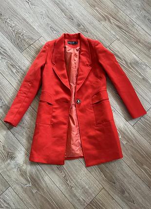 Червоний кардиган