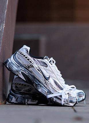 Кроссовки женские nike initiator custom white black