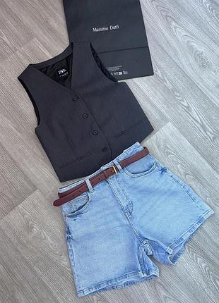 Комплект шорти + жилетка zara