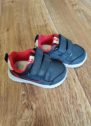 Дитячі кросівки chicco 20р