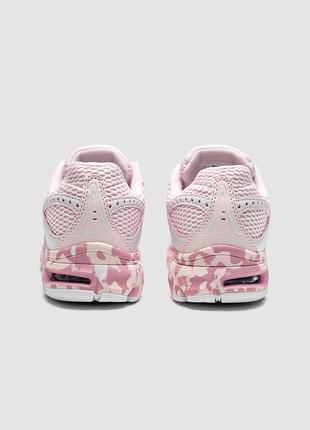 Nike air max moto 2k pink