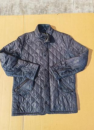 Класична стьобана куртка від відомого британського бренду barbour