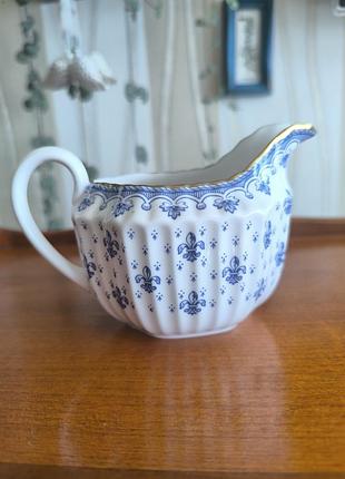 Молочник (spode)
