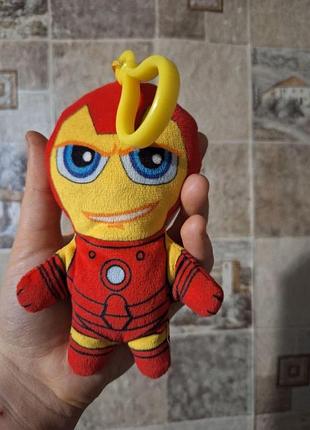 Брелок железный человек marvel