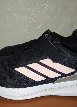 Кроссовки adidas размер 33