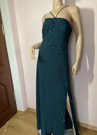 Нарядное платье макси с зелёного цвета с лектором и разрезом на ноге/ xl- xxl/ brend debehnams