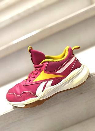 Кроссовки розовые для спорта и активного отдыха reebok, 31 р.