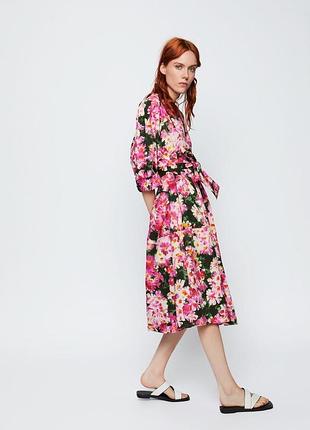 Платье миди zara в цветочный принт