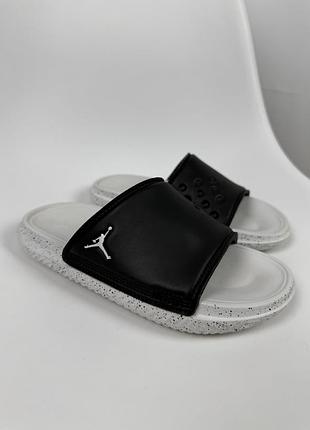 Шльопанці jordan