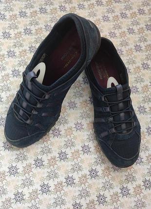 Кросівки sketchers  40 розміру,27 см по устілці