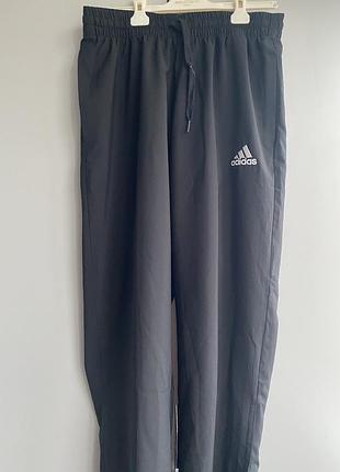 Штаны спортивные adidas оригинальные новые плащевка с замками