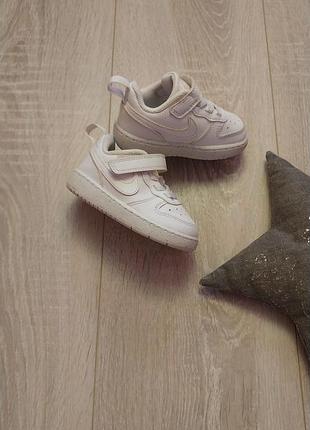 Кроссовки nike и желетка