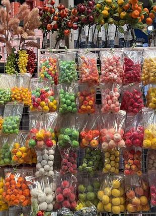 Фрукты декоративные