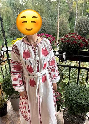 Вишита сукня