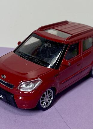 Игрушечная модель автомобиль kiasoul