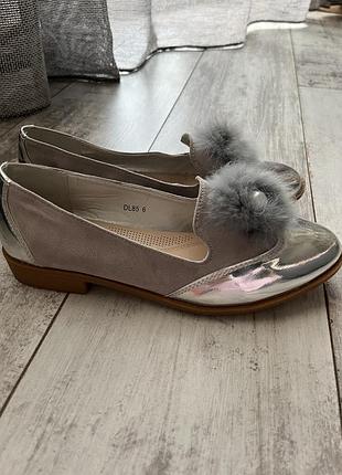 Жіночі туфлі лофери